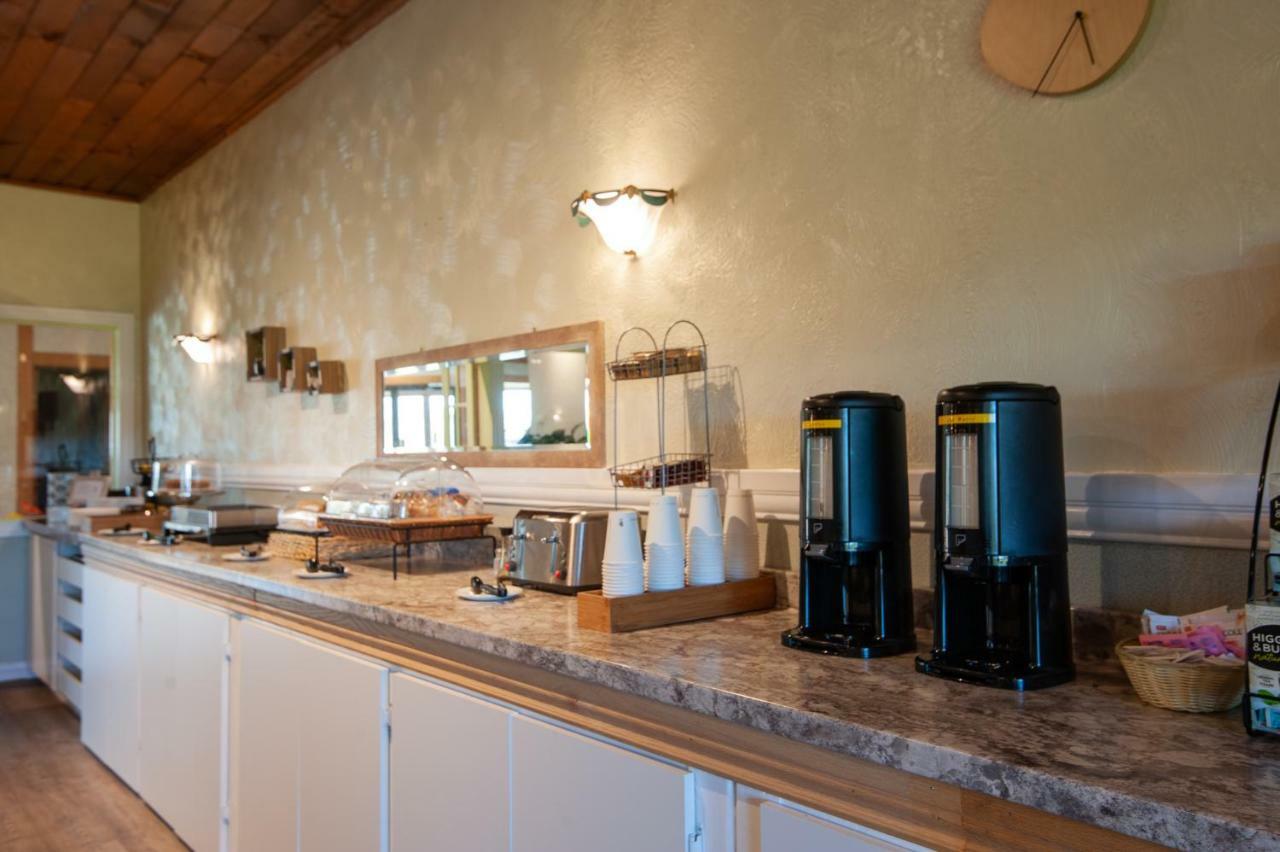 Dutch Inn Cornwall المظهر الخارجي الصورة
